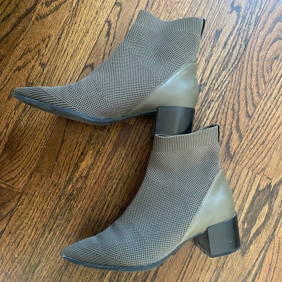 Everlane Boss Boot in ReKnit in caper green in size 8 - Picture 4 of 6